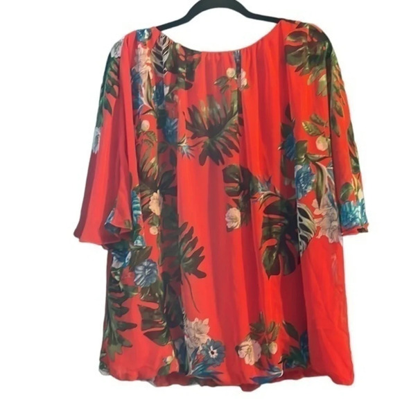 New Plus Size Vince Camuto Floral‎ Top Size 1X - Picture 2 of 8